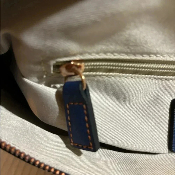 Valentino navy blue saiffiano leather satchel handbag - Picture 13 of 13